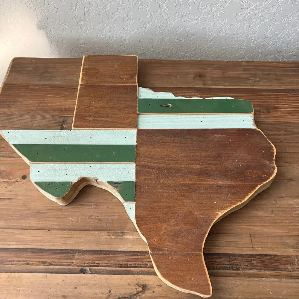Hemlock and Heather Wood Numbered Texas Wall Decor Art‎